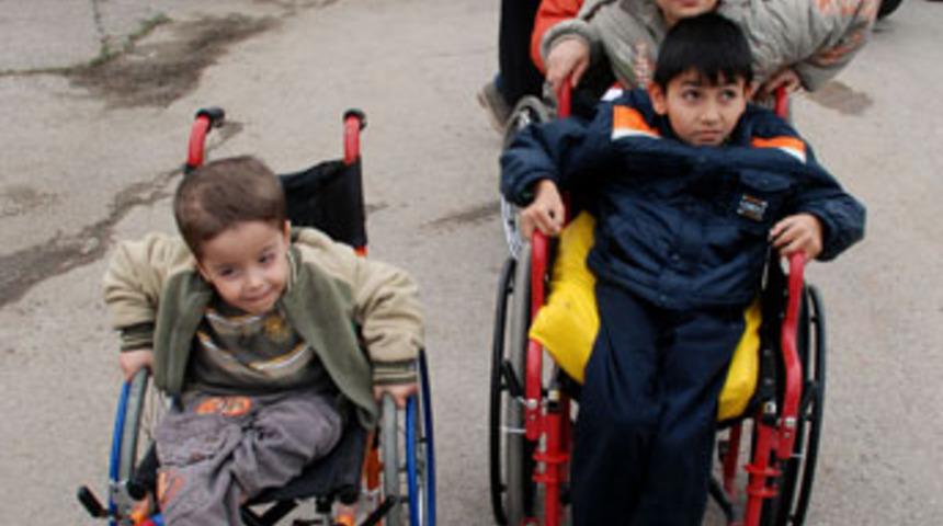 Onlar da bizlerden biri...