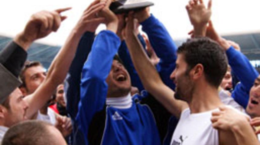 Erzurum B&uuml;y&uuml;kşehir Belediye şampiyon