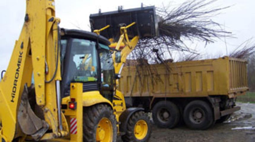 Sapanca G&ouml;l&uuml;ne hafriyat d&ouml;kt&uuml;ler