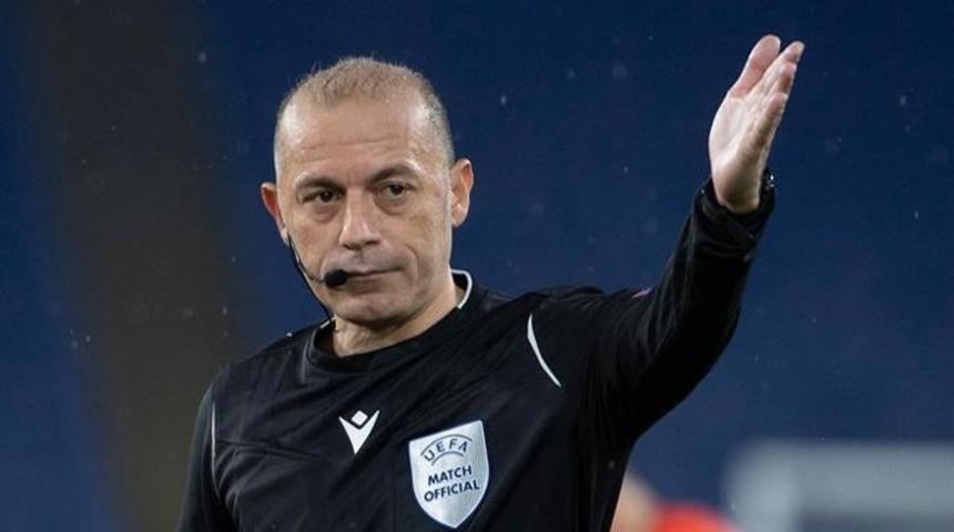 C&uuml;neyt &Ccedil;akır, Rusya&rsquo;da