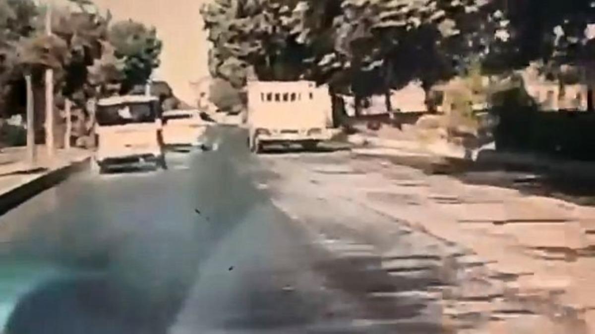Makas atarken kayan otomobil kazaya davetiye çıkardı - Mynet Yaşam