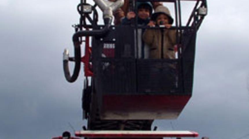 Miniklere yangın eğitimi