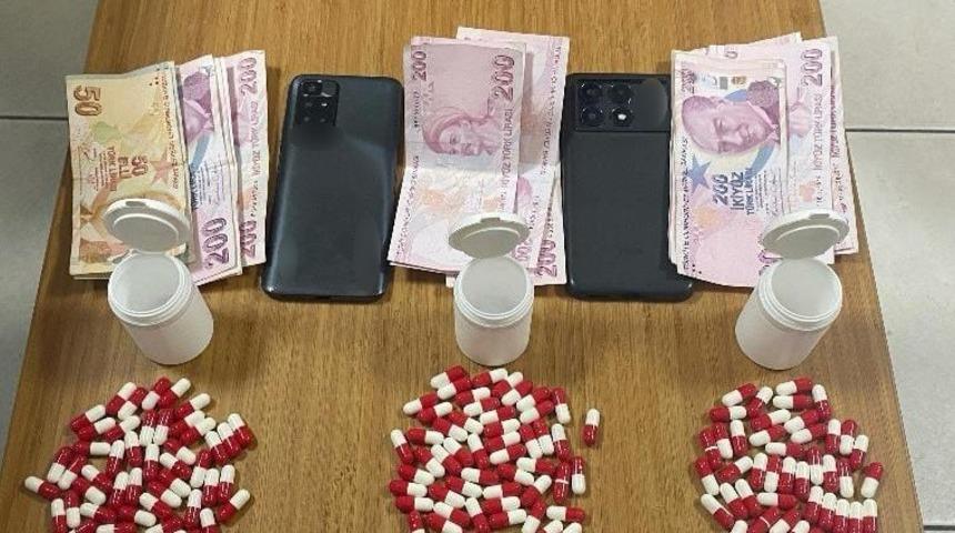 İzmir&rsquo;de asayiş bilan&ccedil;osu: 72 tutuklama