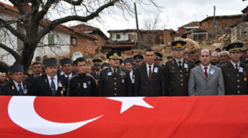 Kore Gazisi son yolculuğuna uğurlandı