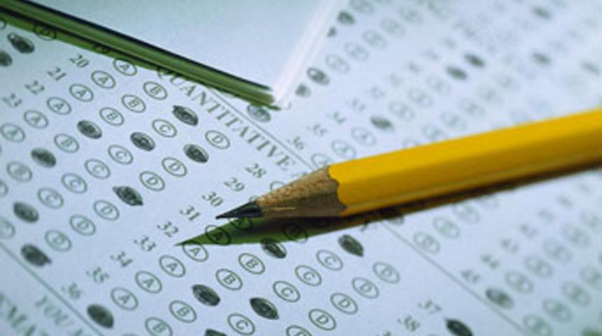 YGS'DE baş&ouml;rt&uuml;s&uuml; krizi yaşandı