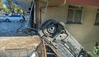 Ankara&rsquo;da ara&ccedil;ların &ccedil;arpıştığı kazada 1 kişi yaralandı
