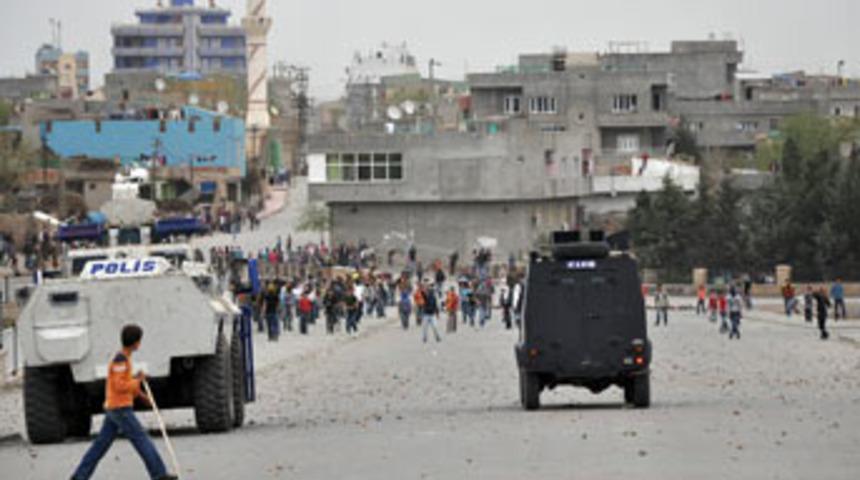 Nusaybin'de izinsiz g&ouml;steri