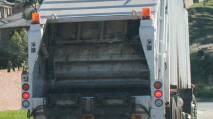 Sulakyurt Belediyesine çöp kamyonu