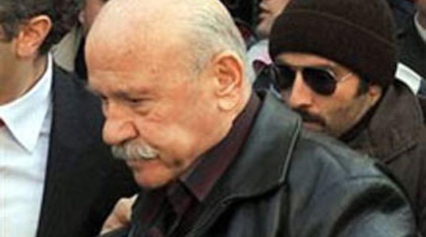 CHP aday adaylarından Özbek'e tepki