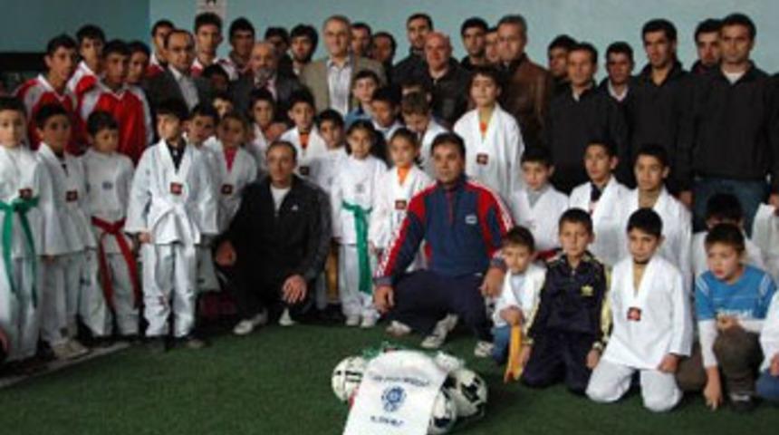 Ağrı Polisg&uuml;c&uuml; Spor Kapanacak mı?