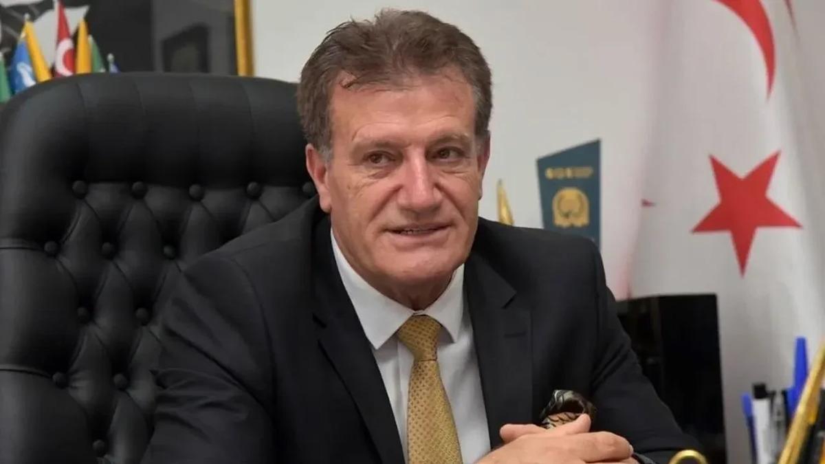 KKTC Bayındırlık ve Ulaştırma Bakanı Erhan Arıklı g&ouml;revden alındı 2