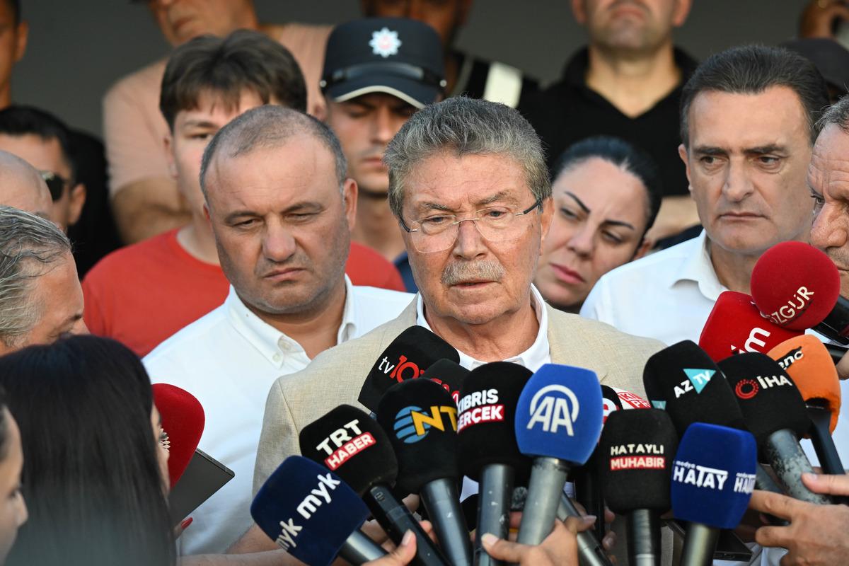 KKTC Bayındırlık ve Ulaştırma Bakanı Erhan Arıklı g&ouml;revden alındı 1