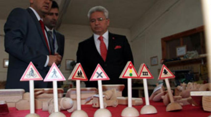 Bizim oyuncaklarımız doğal ve sağlıklı