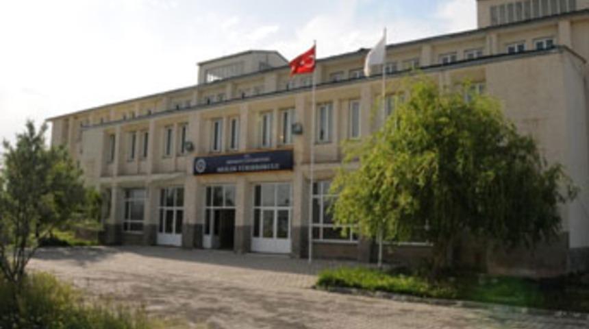 AR&Uuml;'n&uuml;n kamp&uuml;s ihalesi yapıldı