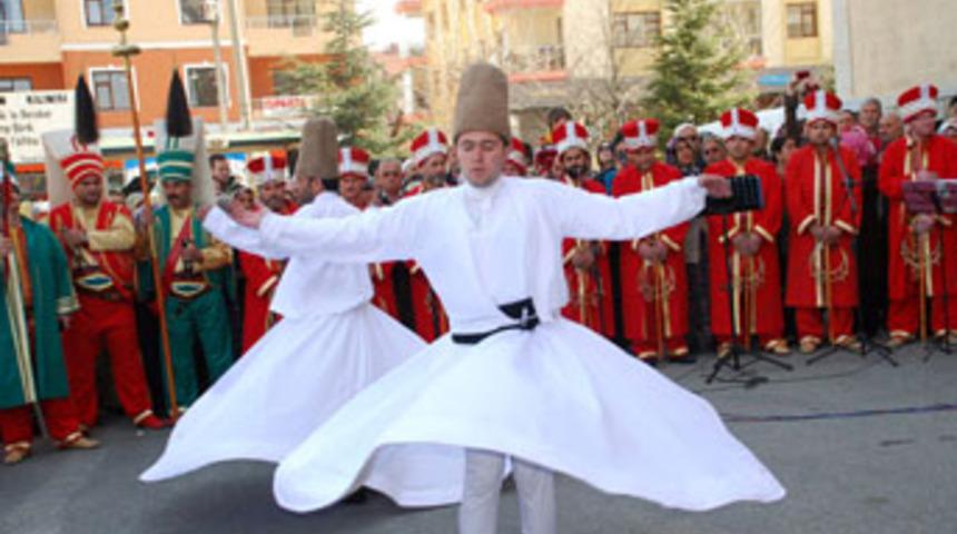 Suriye'de semazen g&ouml;sterisi yapacaklar.