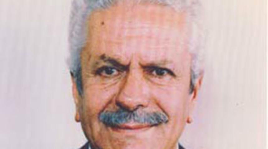 İsmet Sezgin'den CHP'li adaya tam destek