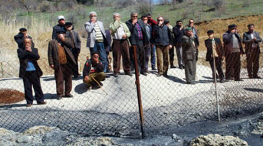 Yaka&ouml;renliler, se&ccedil;imde oy kullanmayacak