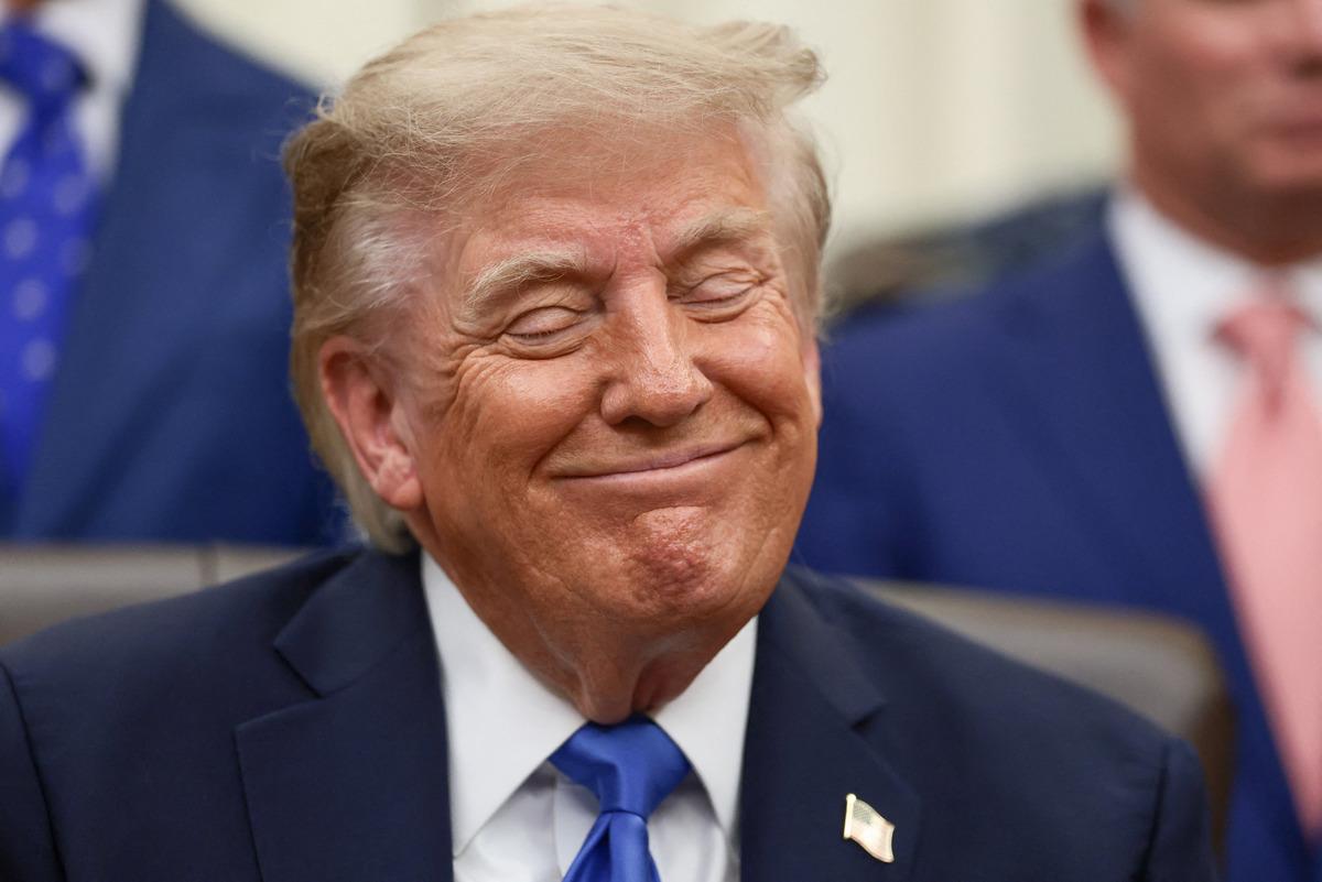 Trump tan Hürmüz Boğazı talebi: "Adı Trump Boğazı olsun" 1