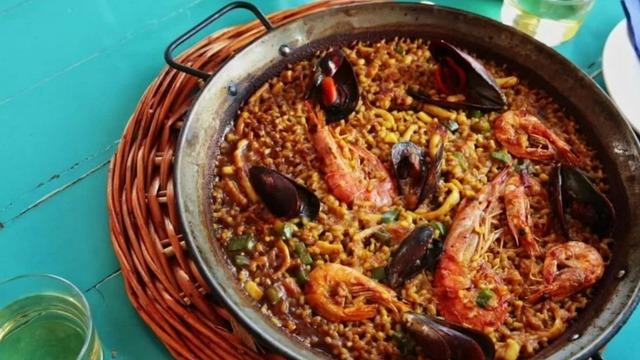 MasterChef’te İspanya rüzgarı esti: Paella nasıl yapılır?