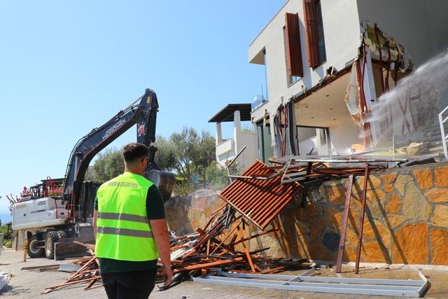 Bodrum da 8 ayda 74 kaçak yapı yıkıldı 6