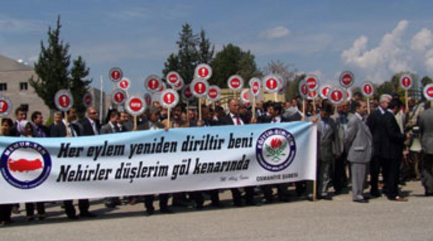 Eğitim Bir-Sen'den promosyon eylemi