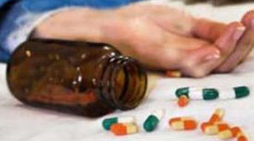 Zorla evlilik intihara s&uuml;r&uuml;kledi