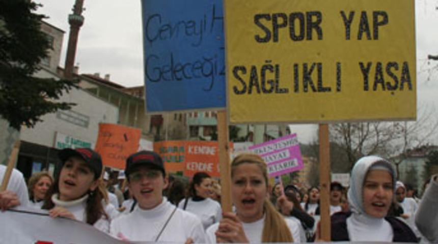 Kansere dikkat &ccedil;ekmek i&ccedil;in y&uuml;r&uuml;d&uuml;ler