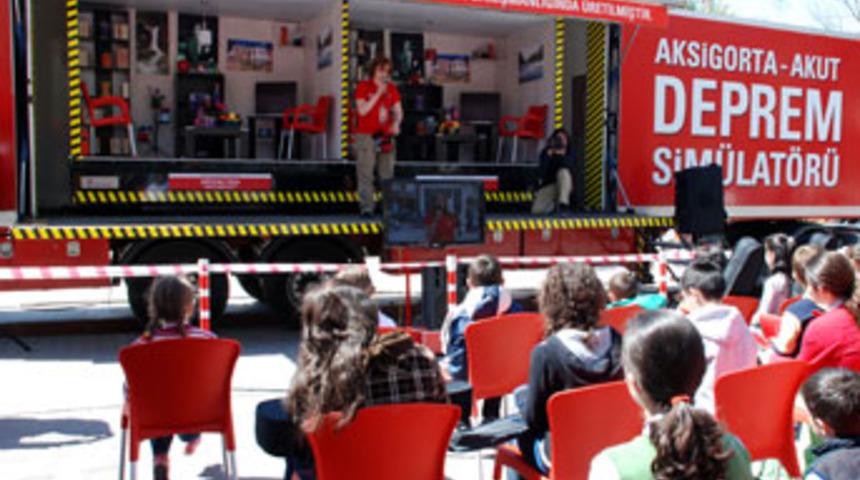 Deprem TIR'ı Bayrami&ccedil;'te