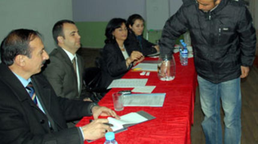 Sarıkamış'ta iş&ccedil;iler kurayla belirlendi