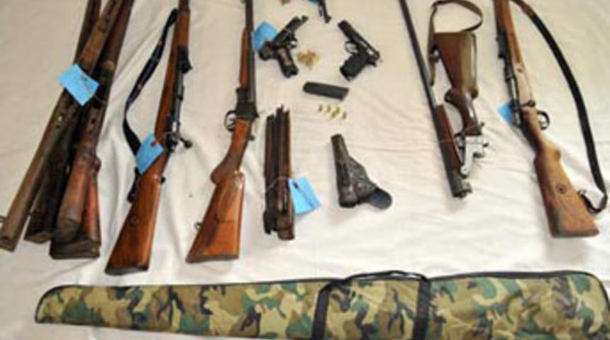 Burdur'da silah operasyonu