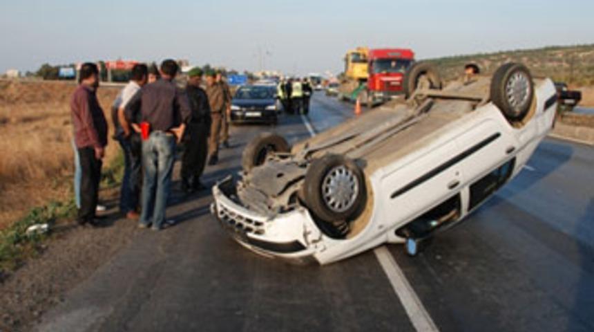 Otomobil takla attı; 1 yaralı