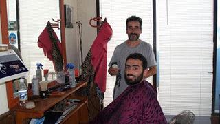 Berberlerden kutlu doğum traşı