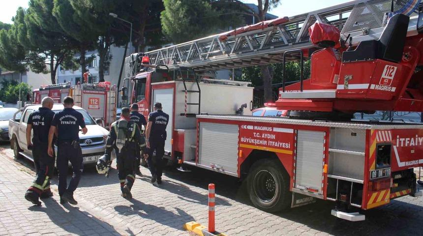 Apartmandan gelen yanık kokusu itfaiyeyi harekete ge&ccedil;irdi