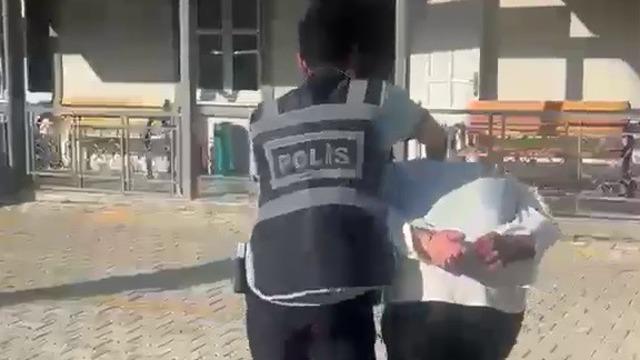 Antakya’da 32 yıl  hapis cezasıyla aranan hırsız yakalandı