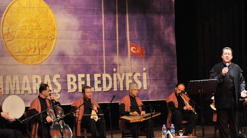 Ahmet &Ouml;zhan Kahramanmaraş'ta konser verdi.