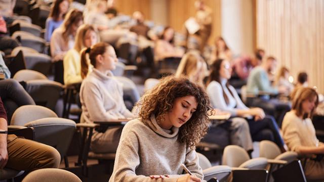 YKS tercihlerinde ezber bozuldu! Puanı diş hekimliğine yetenler bile bu bölümü seçti