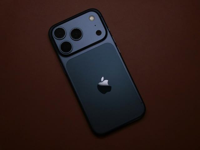 iPhone 18 Pro yıllardır beklenen 3 b&uuml;y&uuml;k &ouml;zellikle geliyor