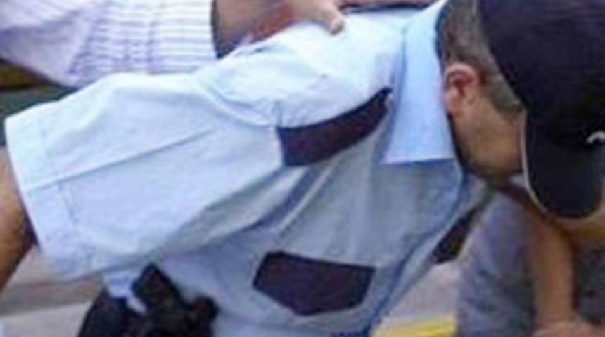 Sahte komiser 10 bin lira dolandırdı