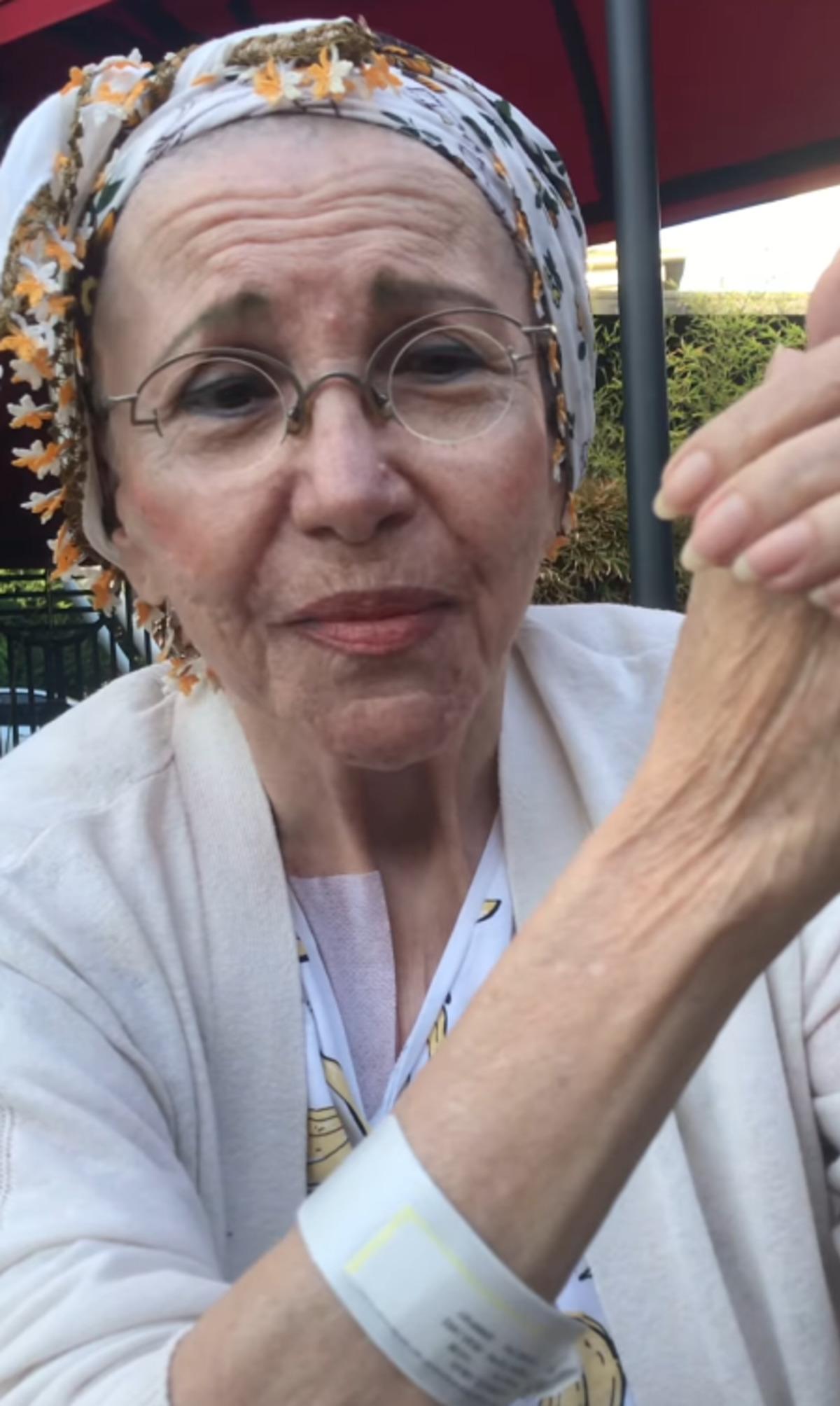 Sihirli Annem in Perihan ı Gül Onat zor günler geçiriyor! Bir ameliyat daha oldu 1