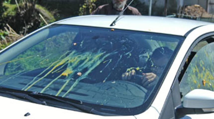 HES firması yetkililerine yumurtalı saldırı