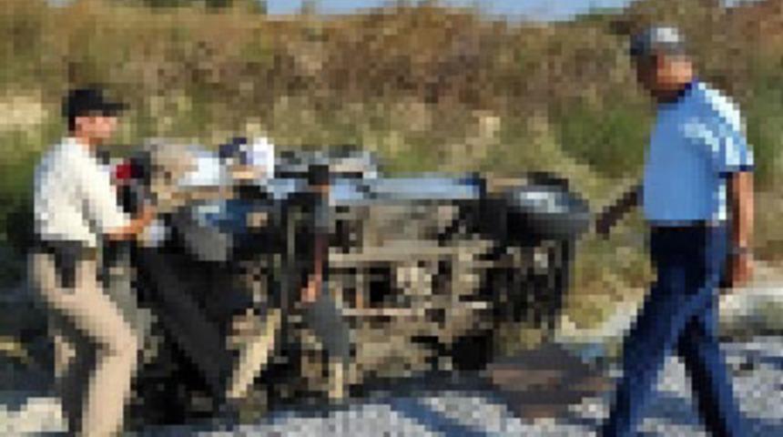 Kırklareli'de askeri ara&ccedil; devrildi: 11 yaralı