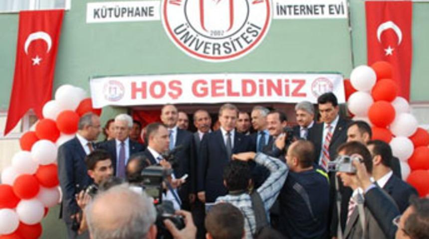 MŞÜ'de Kürtçe dersi seçmeli olarak başladı