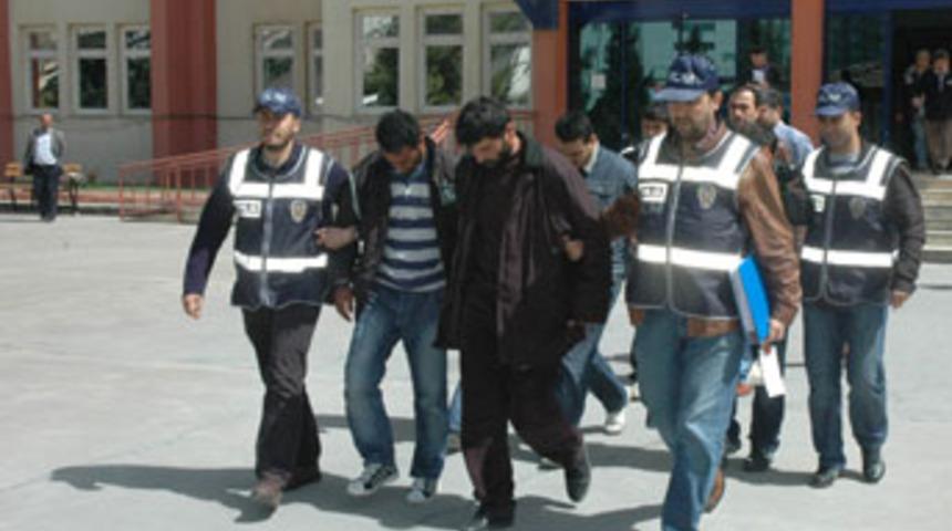 11 kilo esrarla yakalandılar