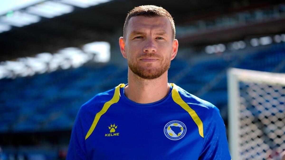 Kendi hesabından paylaştı! Edin Dzeko dan beklenmedik karar 1
