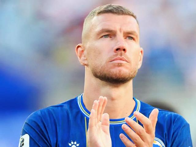 Kendi hesabından paylaştı! Dzeko'dan beklenmedik karar