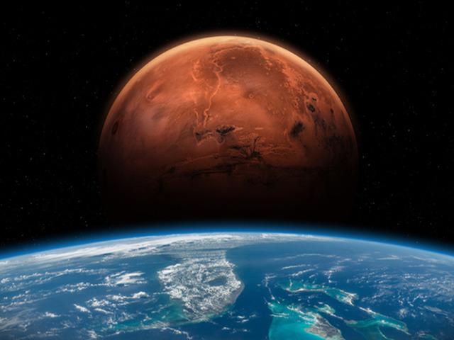 Mars'ta ezber bozan keşif! Bir tarafı tamamen erimiş