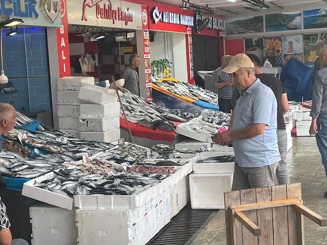 Tanesi 30 TL'ye bile var! Herkes eli kolu dolu d&ouml;nd&uuml;