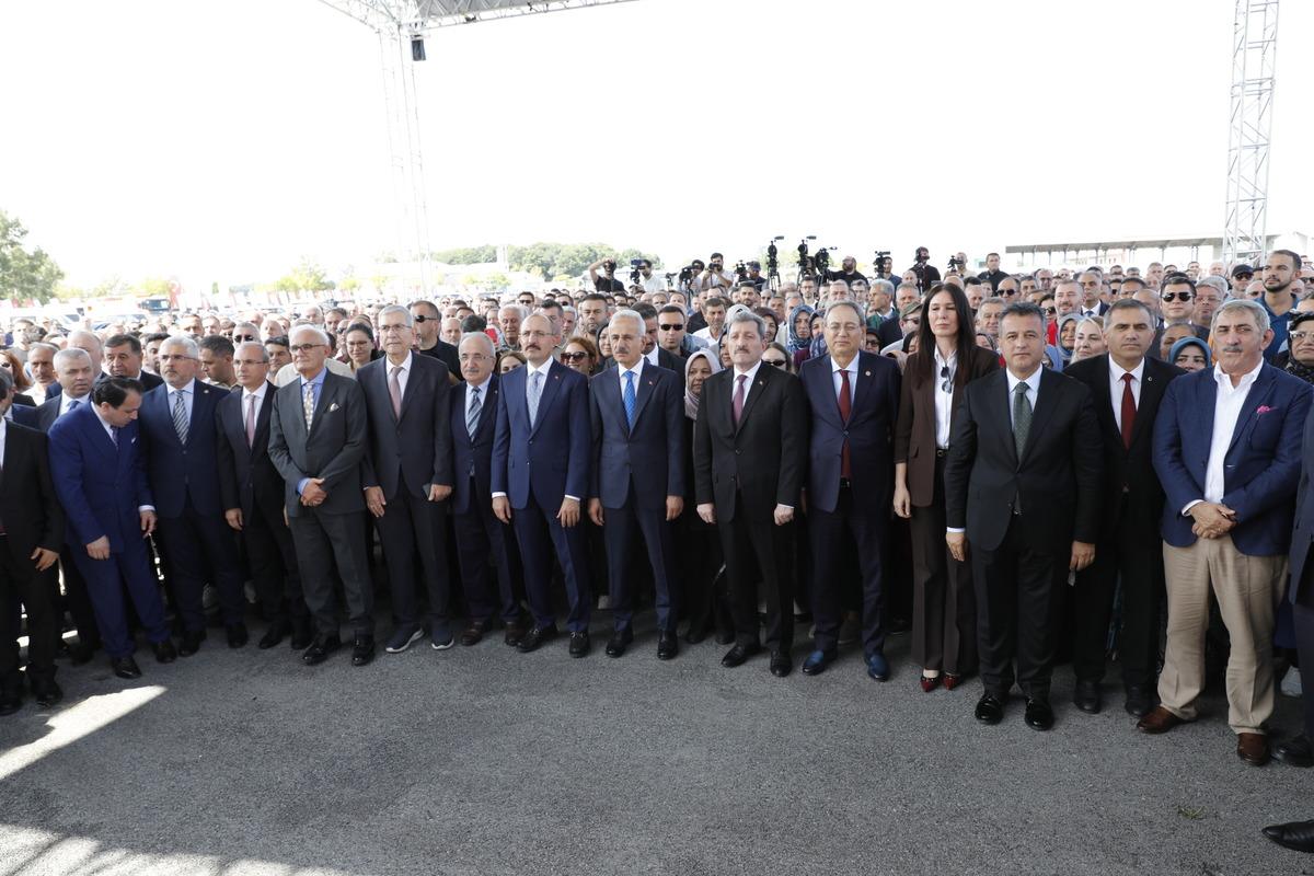 Bakan Uraloğlu: "Ülkemizi dünyanın en geniş uçuş ağına sahip ülkelerinden biri haline dönüştürdük" 2