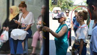 Ünlü oyuncu Emel Çölgeçen otobüs beklerken görüntülendi