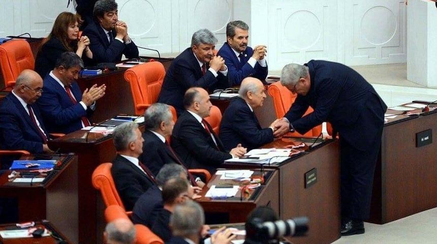 İYİ Partili Dervişoğlu'ndan 'Devlet Bahçeli' açıklaması: Uzatılan eli geri çeviremezsiniz